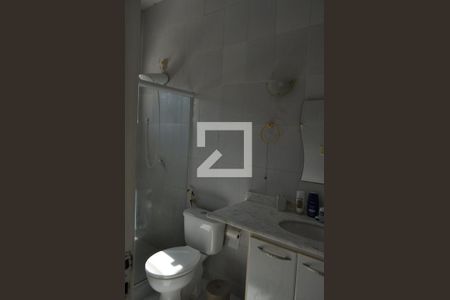 Casa à venda com 490m², 4 quartos e 3 vagasBanheiro da Suíte 1