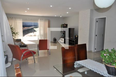 Sala de casa à venda com 4 quartos, 490m² em Jacarepaguá, Rio de Janeiro