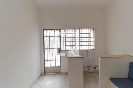 Sala 01 de casa para alugar com 4 quartos, 128m² em Bosque, Campinas