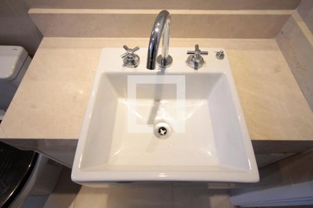 Apartamento à venda com 62m², 2 quartos e 2 vagasBanheiro da Suíte