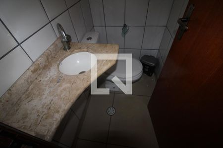 Casa à venda com 98m², 2 quartos e 2 vagasLavabo