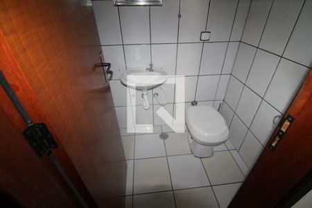 Casa à venda com 98m², 2 quartos e 2 vagasQuarto 2 - Banheiro