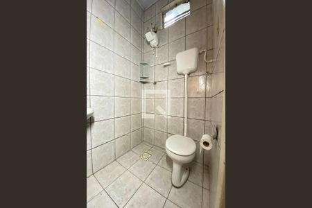 Banheiro de apartamento à venda com 1 quarto, 62m² em Centro, São Leopoldo