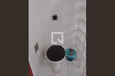 Apartamento à venda com 60m², 2 quartos e 2 vagas Apartamento à venda com 60m², 2 quartos e 2 vagasBanheiro