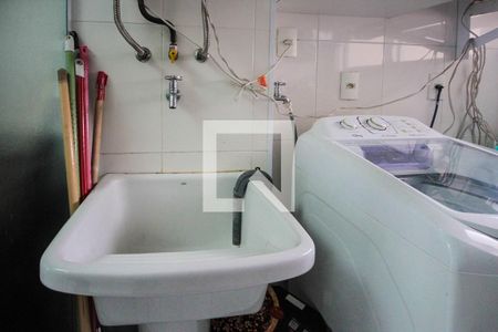 Apartamento para alugar com 66m², 2 quartos e 1 vagaÁrea de Serviço