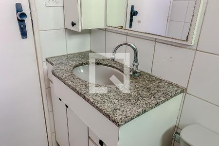 Apartamento à venda com 81m², 3 quartos e 1 vagaDetalhe Banheiro da Suite