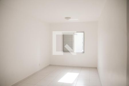 Apartamento para alugar com 34m², 1 quarto e sem vagaSala/Quarto