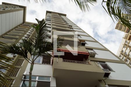 Apartamento à venda com 62m², 2 quartos e 1 vaga Apartamento à venda com 62m², 2 quartos e 1 vagaFachada