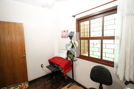 Casa à venda com 178m², 4 quartos e 1 vagaEscritório