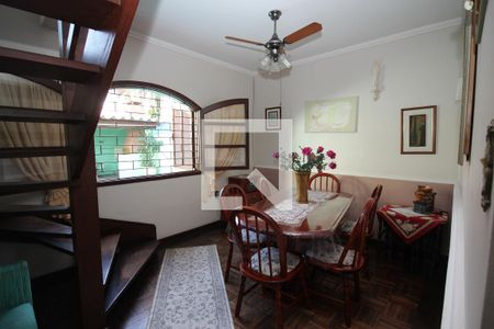 Casa à venda com 178m², 4 quartos e 1 vagaSala de Jantar