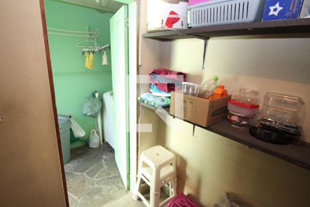 Casa à venda com 178m², 4 quartos e 1 vagaQuarto de Serviço