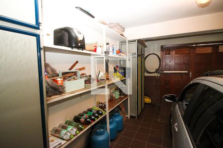 Casa à venda com 178m², 4 quartos e 1 vagaGaragem