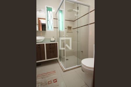 Casa à venda com 178m², 4 quartos e 1 vagaBanheiro 2