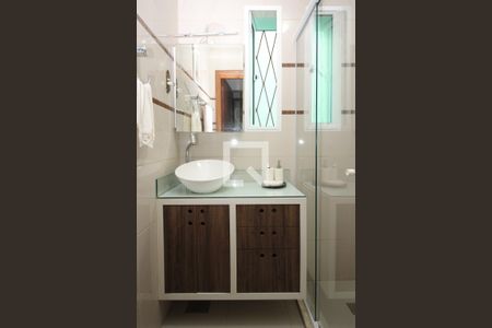 Casa à venda com 178m², 4 quartos e 1 vagaBanheiro 2