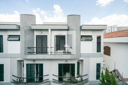 Casa de condomínio à venda com 150m², 3 quartos e 3 vagas Casa de condomínio à venda com 150m², 3 quartos e 3 vagasVista da varanda