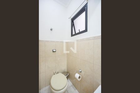 Lavabo de casa de condomínio para alugar com 3 quartos, 150m² em Vila Invernada, São Paulo