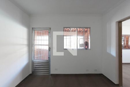 Casa à venda com 160m², 3 quartos e 2 vagas Casa à venda com 160m², 3 quartos e 2 vagasSala de TV