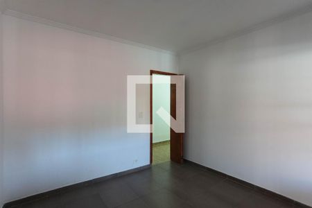 Casa à venda com 160m², 3 quartos e 2 vagas Casa à venda com 160m², 3 quartos e 2 vagasSala de TV