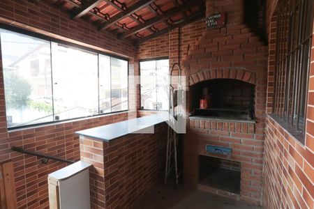 Casa à venda com 160m², 3 quartos e 2 vagas Casa à venda com 160m², 3 quartos e 2 vagasChurrasqueira