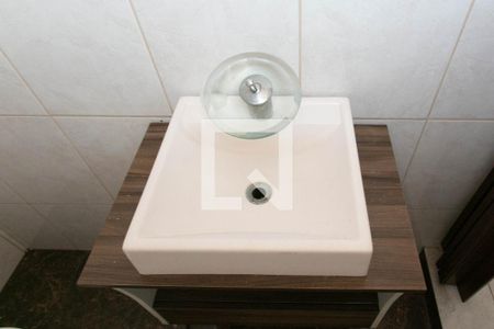 Casa à venda com 160m², 3 quartos e 2 vagas Casa à venda com 160m², 3 quartos e 2 vagasDetalhe Lavabo