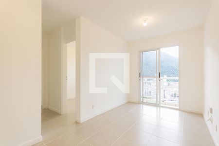 Sala de apartamento para alugar com 2 quartos, 46m² em Jacarepaguá, Rio de Janeiro