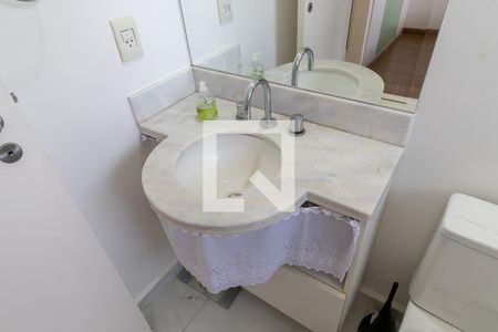 Casa de condomínio à venda com 210m², 4 quartos e 4 vagas Casa de condomínio à venda com 210m², 4 quartos e 4 vagasBanheiro da suíte 3