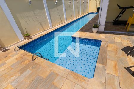 Casa de condomínio à venda com 210m², 4 quartos e 4 vagas Casa de condomínio à venda com 210m², 4 quartos e 4 vagasPiscina privativa