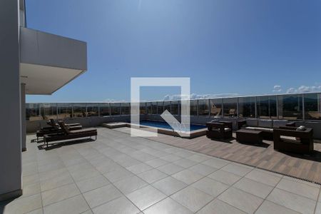 Studio à venda com 32m², 1 quarto e 1 vaga Studio à venda com 32m², 1 quarto e 1 vagaÁrea comum - Piscina