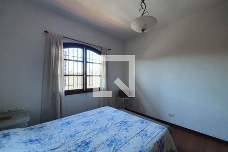 Casa à venda com 150m², 4 quartos e 2 vagassuíte