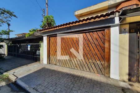 Casa à venda com 150m², 4 quartos e 2 vagasFachada