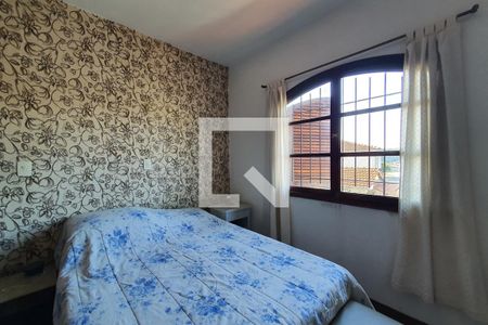 Casa à venda com 150m², 4 quartos e 2 vagassuíte