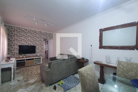 Sala de casa à venda com 4 quartos, 150m² em Jardim Maria Estela, São Paulo