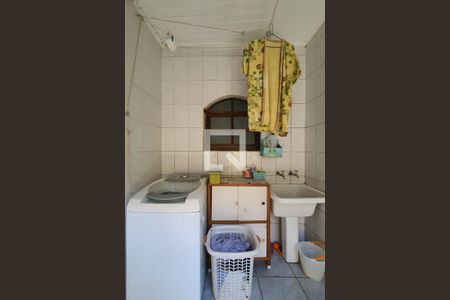 Casa à venda com 150m², 4 quartos e 2 vagasÁrea de Serviço