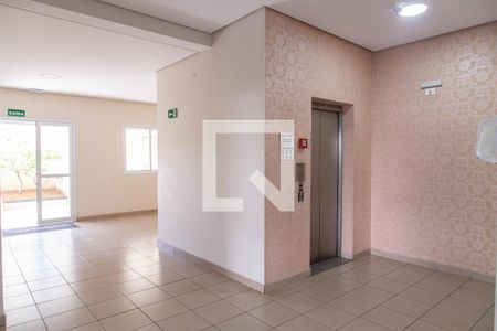 Hall de Entrada de apartamento para alugar com 3 quartos, 68m² em Maranhão, São Paulo