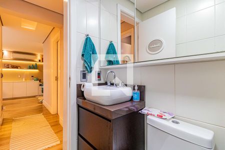 Apartamento à venda com 100m², 3 quartos e 2 vagas Apartamento à venda com 100m², 3 quartos e 2 vagasBanheiro social