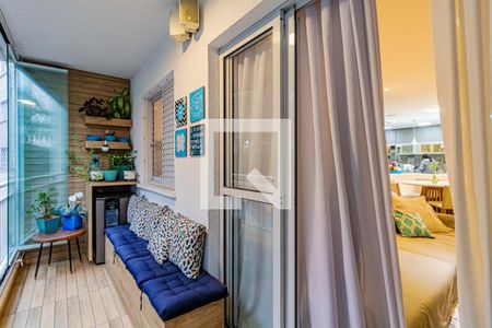 Apartamento à venda com 100m², 3 quartos e 2 vagas Apartamento à venda com 100m², 3 quartos e 2 vagasSala - Varanda churrasqueira