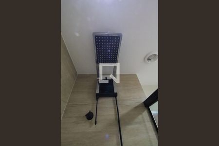 Banheiro de apartamento para alugar com 1 quarto, 25m² em Pinheiros, São Paulo