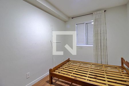 Quarto 2 de apartamento para alugar com 2 quartos, 54m² em Jardim Pedroso, Mauá