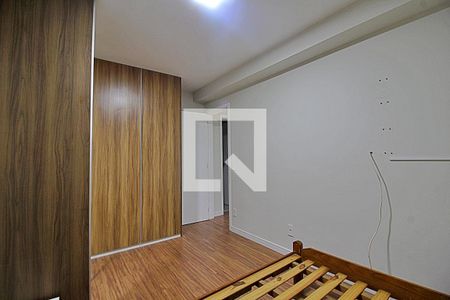 Quarto 2 de apartamento para alugar com 2 quartos, 54m² em Jardim Pedroso, Mauá