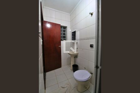 Casa à venda com 137m², 3 quartos e 3 vagasBanheiro (edícula)