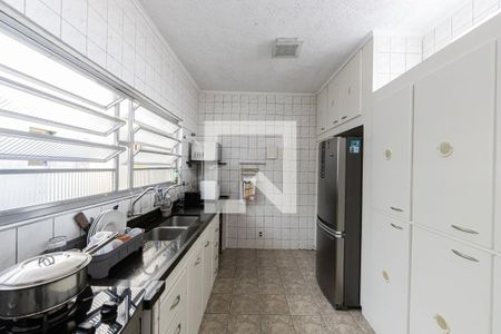 Casa à venda com 165m², 3 quartos e 3 vagasCozinha