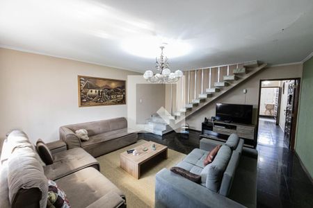 Sala de casa à venda com 3 quartos, 165m² em Vila Carrão, São Paulo