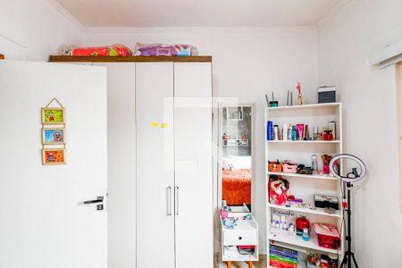 Casa à venda com 268m², 3 quartos e 2 vagas Casa à venda com 268m², 3 quartos e 2 vagasQuarto