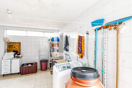 Casa à venda com 268m², 3 quartos e 2 vagas Casa à venda com 268m², 3 quartos e 2 vagasÁrea de Serviço