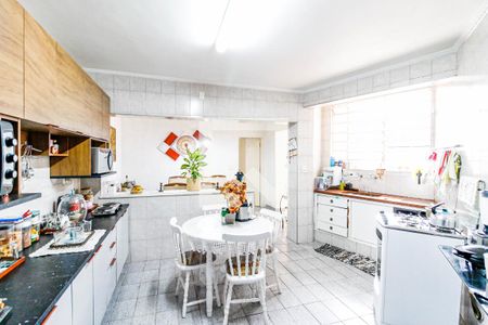 Casa à venda com 268m², 3 quartos e 2 vagas Casa à venda com 268m², 3 quartos e 2 vagasCozinha