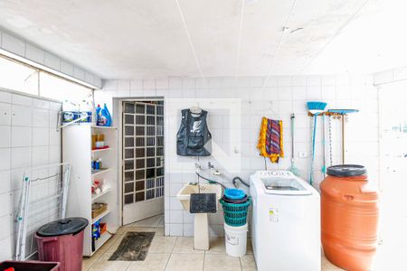 Casa à venda com 268m², 3 quartos e 2 vagas Casa à venda com 268m², 3 quartos e 2 vagasÁrea de Serviço