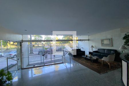 Apartamento para alugar com 367m², 4 quartos e 2 vagasPortaria