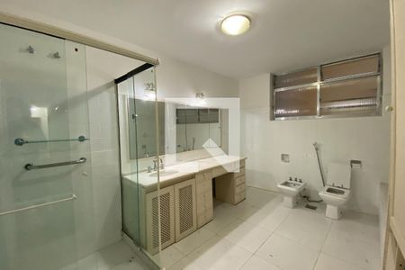 Apartamento para alugar com 367m², 4 quartos e 2 vagasBanheiro 1