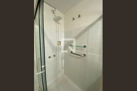 Apartamento para alugar com 367m², 4 quartos e 2 vagasBanheiro 1