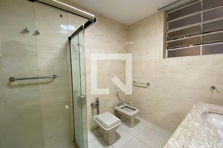 Apartamento para alugar com 367m², 4 quartos e 2 vagasBanheiro 2